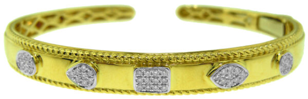 18KT YELLOW GOLD DIAMOND CUFF BANGLE BRACELET.